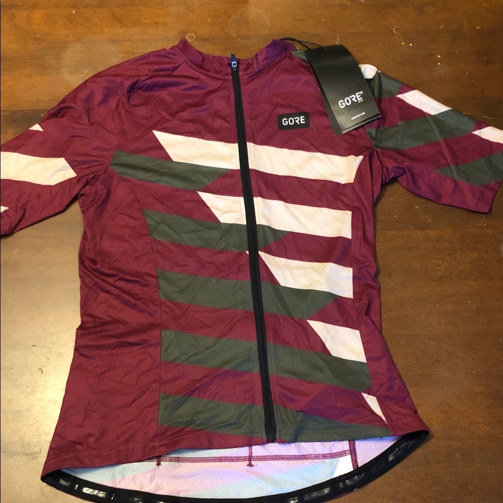 Women's GORE Maroon Cycling Jersey with Geo Stripe
